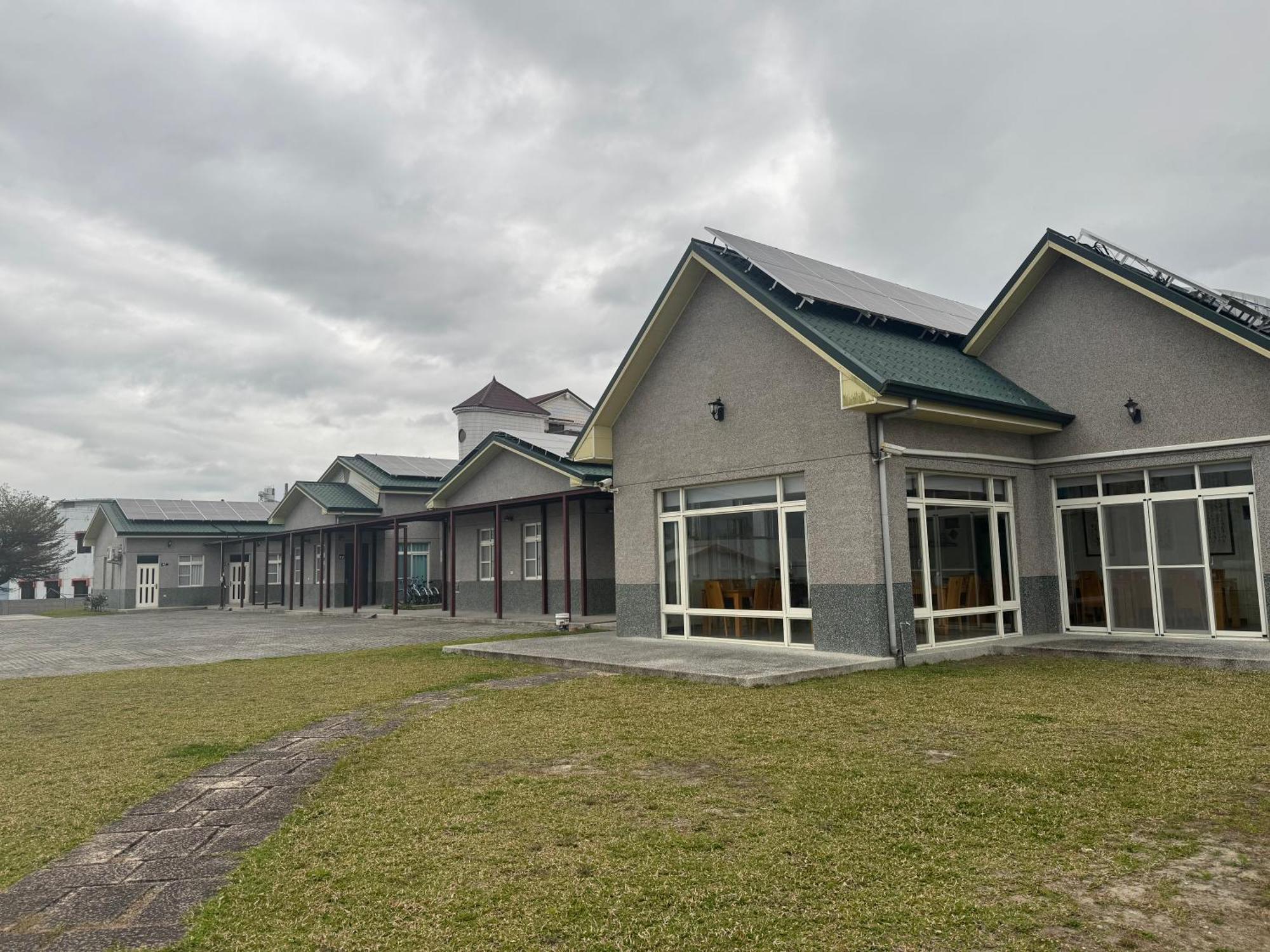 Brown No.3 B&B Chishang Exterior photo