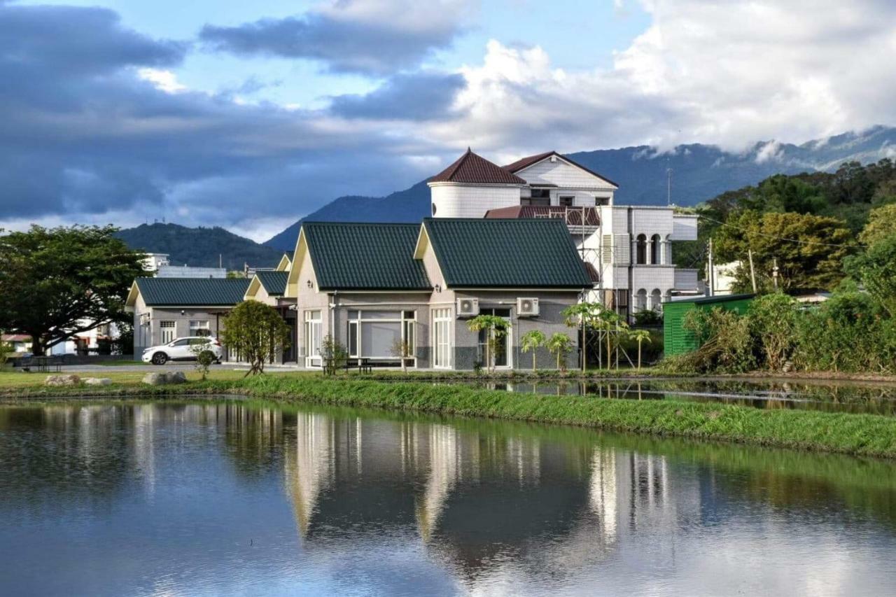 Brown No.3 B&B Chishang Exterior photo